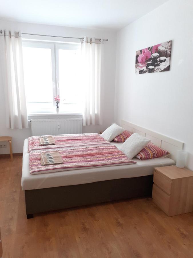 Apartman Bratislava City & Parking מראה חיצוני תמונה